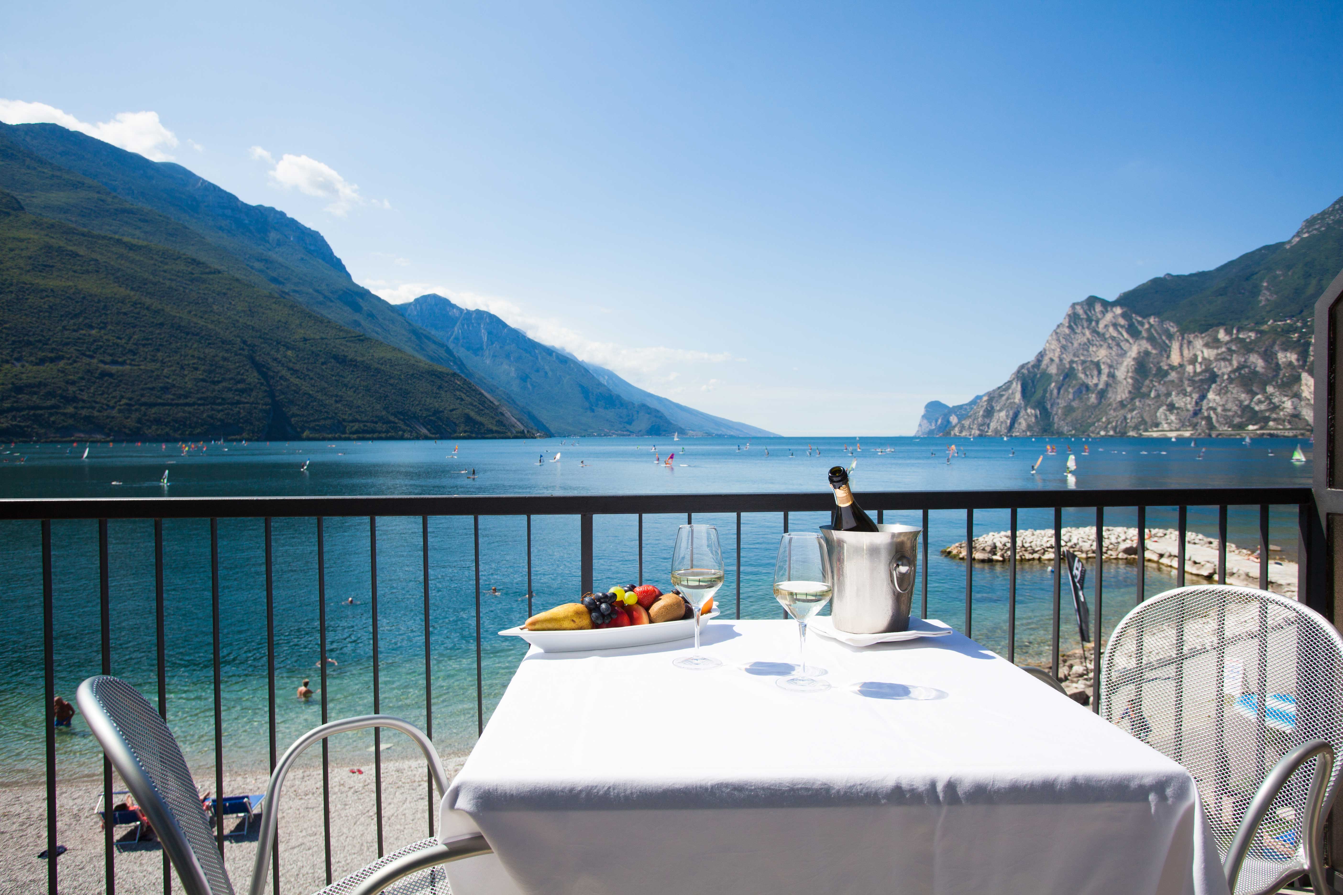 Hotel A Desenzano Con Spa Hotel A Desenzano Con Spa