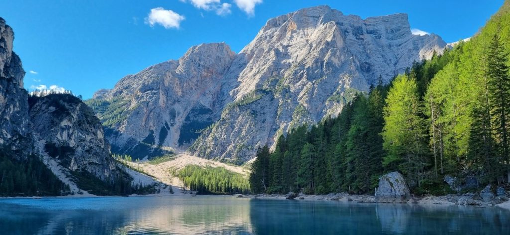 ponte 2 giugno lago di braies trentino