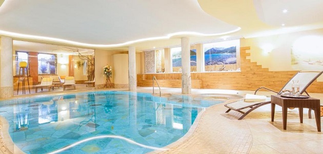 Pausa relax Alpine Wellness.4 notti con speciale mezza pensione   Spa con piscina, 4 saune in pietra e legni cirmolo e pino  Bagno di fieno biologico alpino Massaggio Phyto Art I Breath - Io respiro