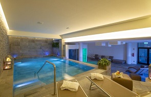 PAUSA ROMANTICA PSICHE E CUPIDO € 94. - 2-3 notti nelle colline di Urbino nella Marche. - Percorso benessere in Spa. - Piscina idroterapica