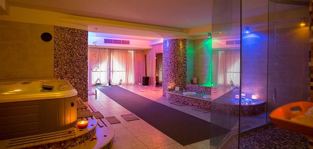 Pausa romantica con benessere. Tra Umbria, Marche e Toscana. Soggiorno con cena romantica. Percorso benessere in Spa. Massaggio relax.