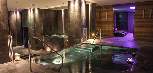 Pausa benessere al mare in Sicilia Tra Acicastello e Catania a due passi dal mare soggiorno in mezza pensione Spa di 2.000 mq con 4 piscine idromassaggio Percorso benessere